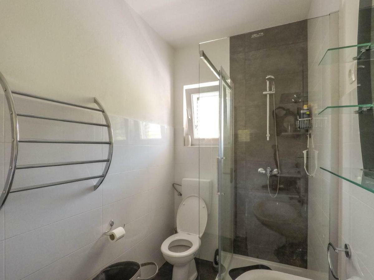 Apartment Marinsko Veli Iž Exterior foto