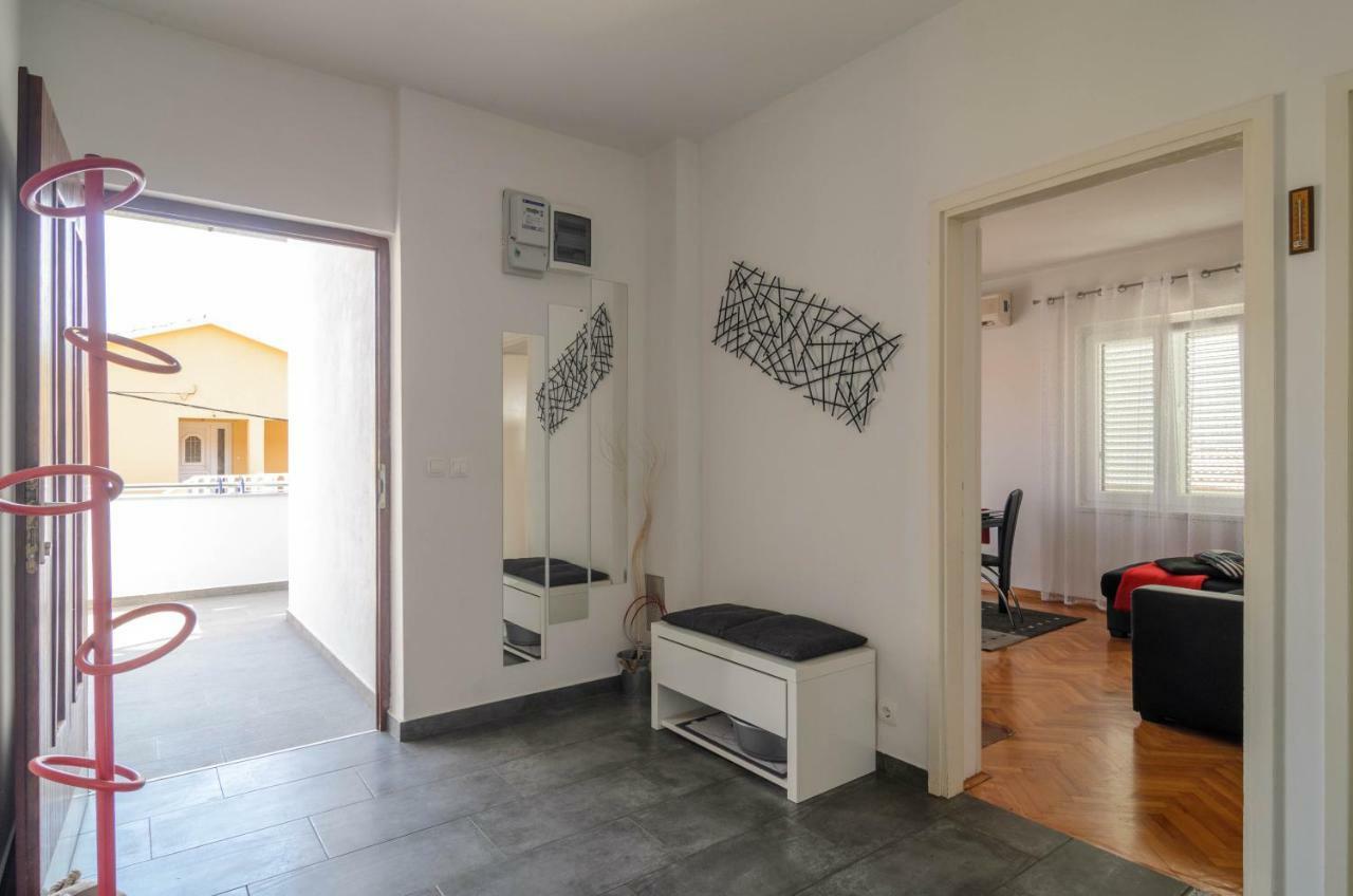 Apartment Marinsko Veli Iž Exterior foto